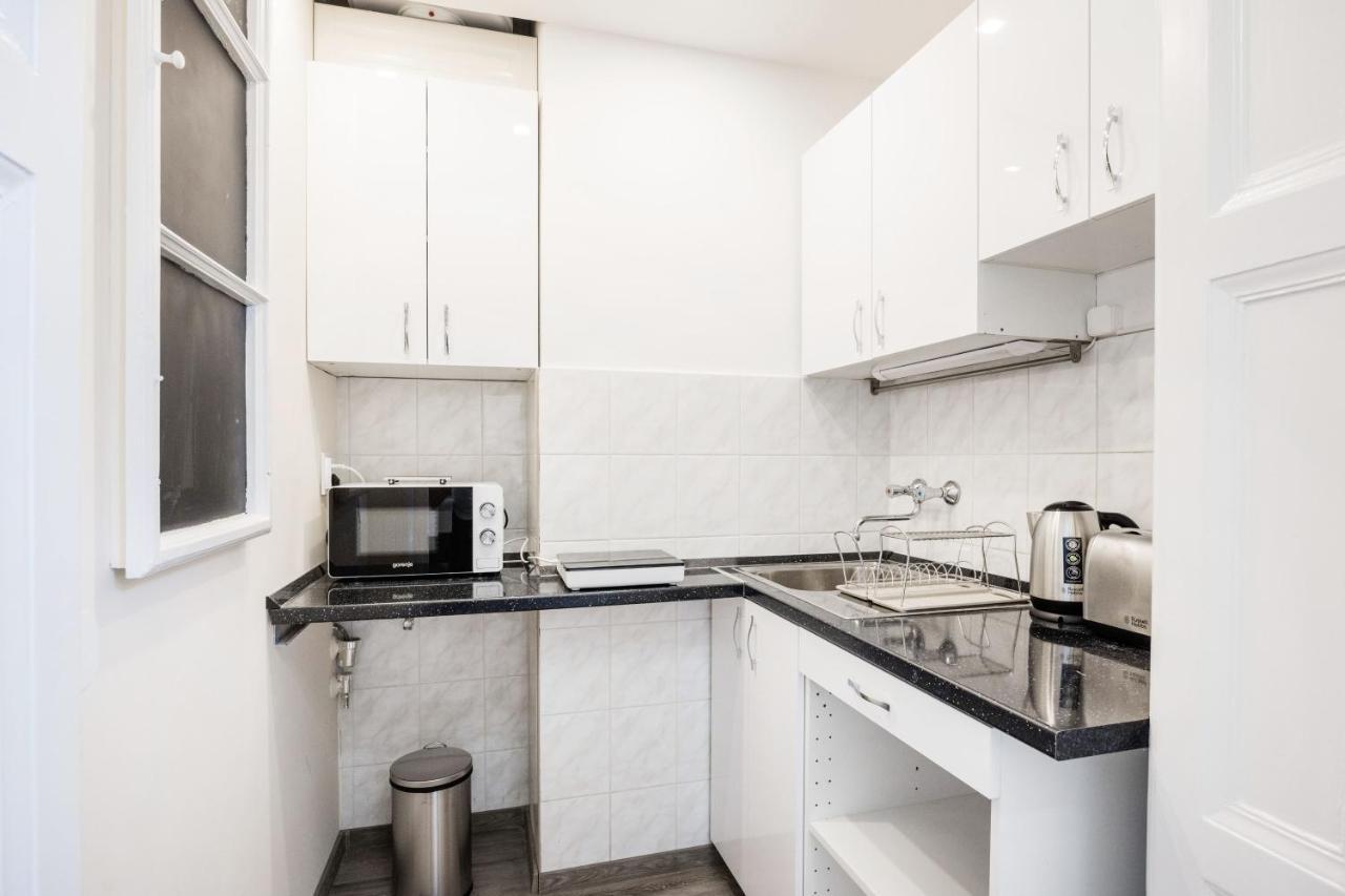 Andrassy 13 Center Apartment Budapest Luaran gambar